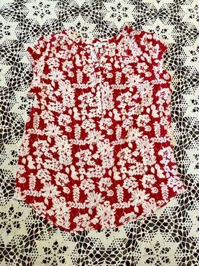 fun 2 fun Red and White Floral Cap-Sleeve Blouse
